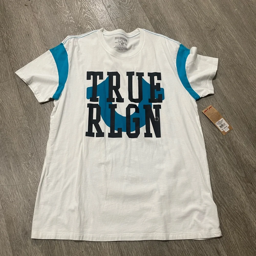 TRUE RELIGION XXL TRUE SHOE TSHIRT